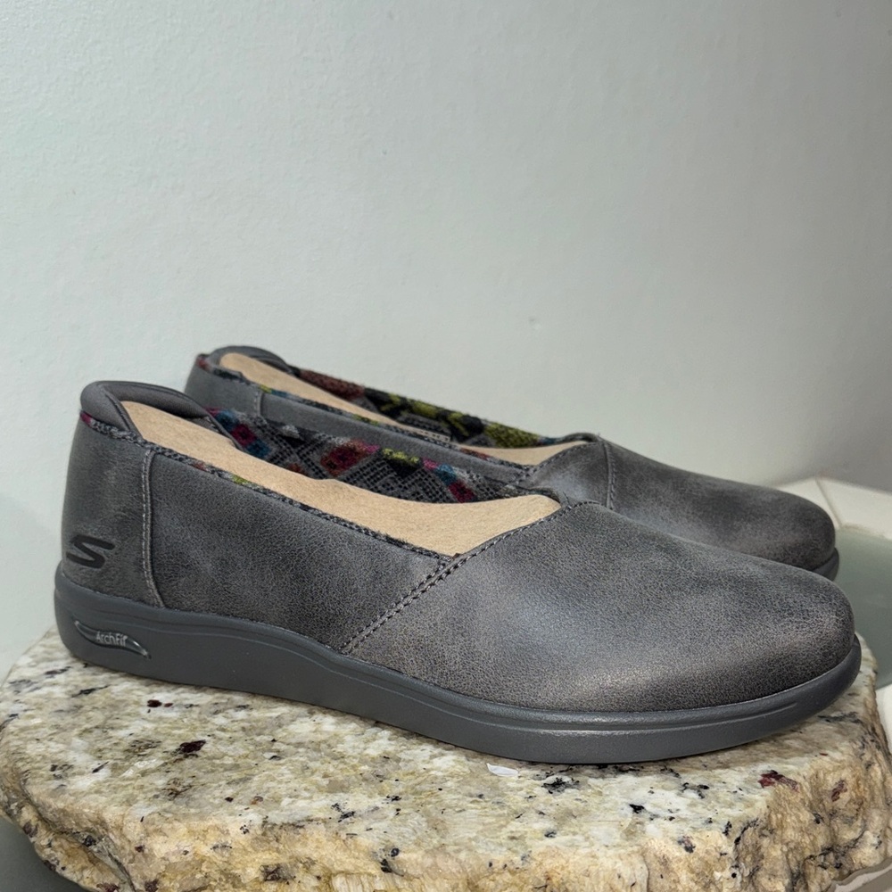 Skechers Arch Fit Uplift Core Roots Charcoal Slip On Shoes Women’s Sz 8.5 New! - Picture 2 of 12